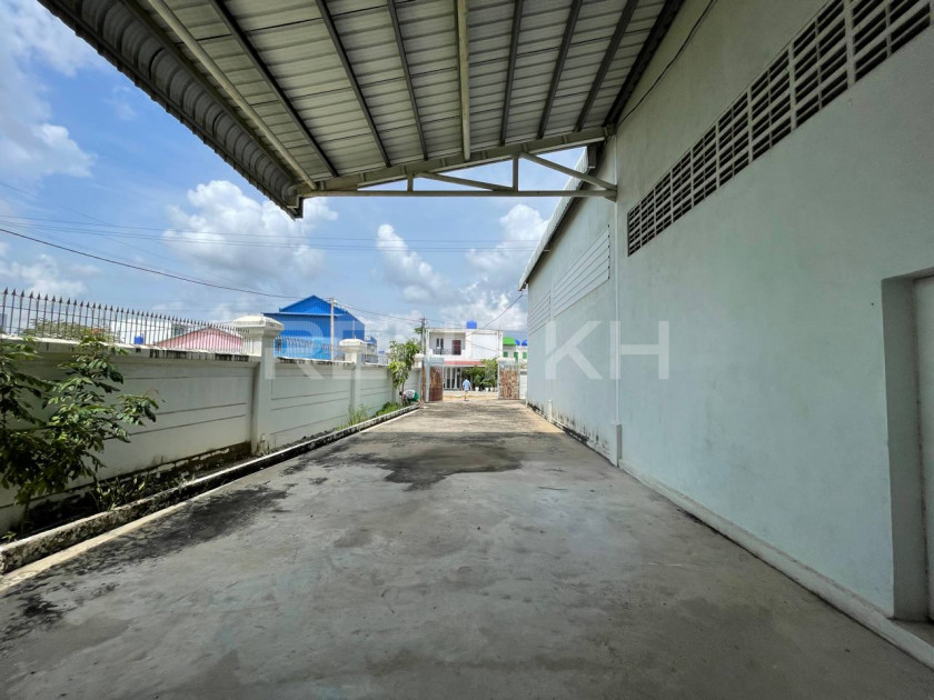 Warehouse for Rent at Sangkat Phleung Chheh Roteh