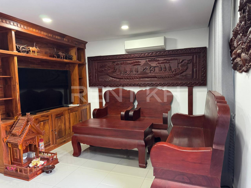 Single Villa for Rent at Borey Chip Mong Land 598