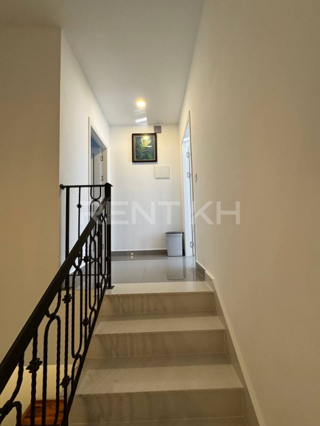 Single Villa for Rent at Borey Chip Mong Land 598