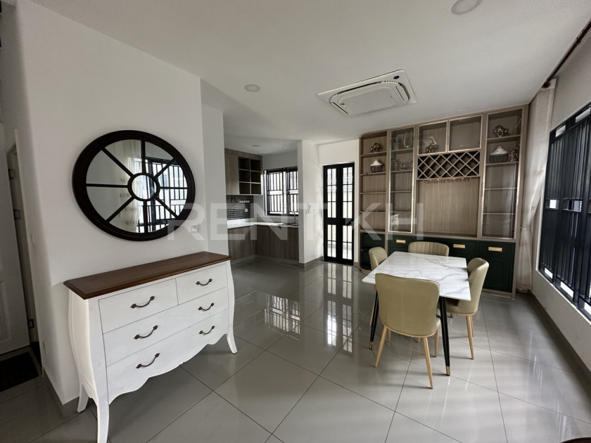 Twin Villa for Rent at Borey Chip Mong Land Grand Phnom Penh City