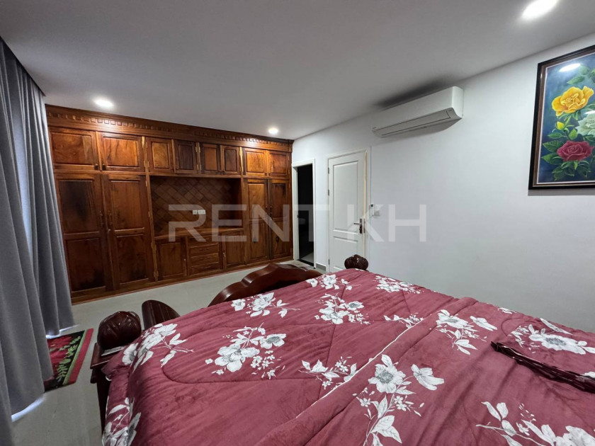 Single Villa for Rent at Borey Chip Mong Land 598