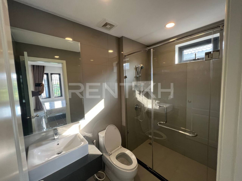 Single Villa for Rent at Borey Chip Mong Land 598