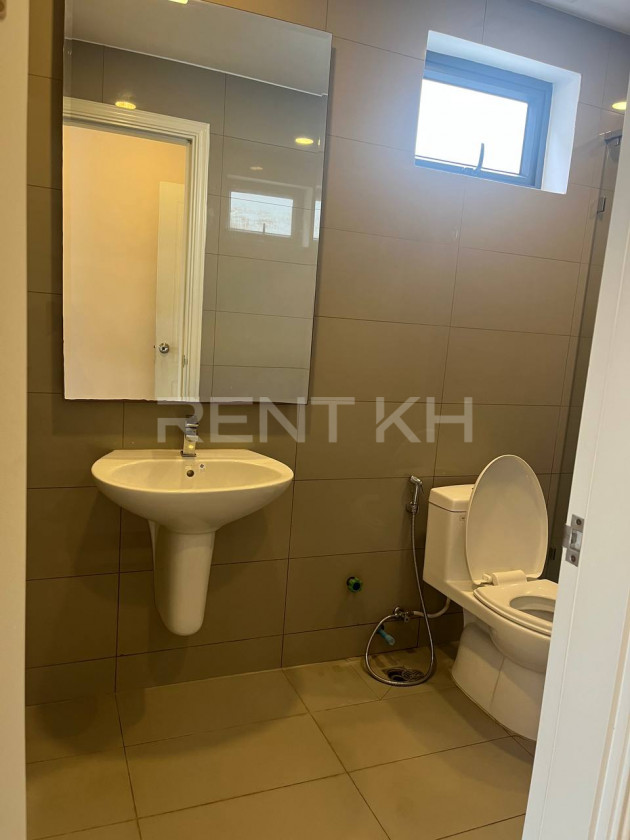 Link Villa for Rent at Borey Chip Mong Land 598