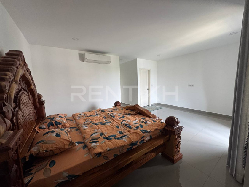 Single Villa for Rent at Borey Chip Mong Land 598