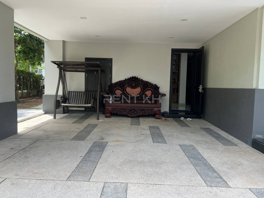 Single Villa for Rent at Borey Chip Mong  Land 598