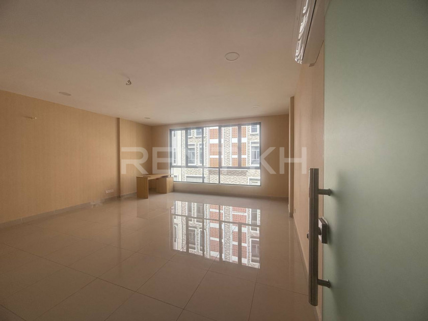 Office Space For Rent at Sangkat Boengkak