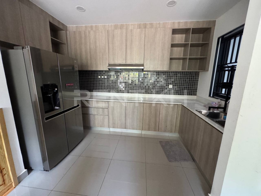 Single Villa for Rent at Borey Chip Mong Land 598