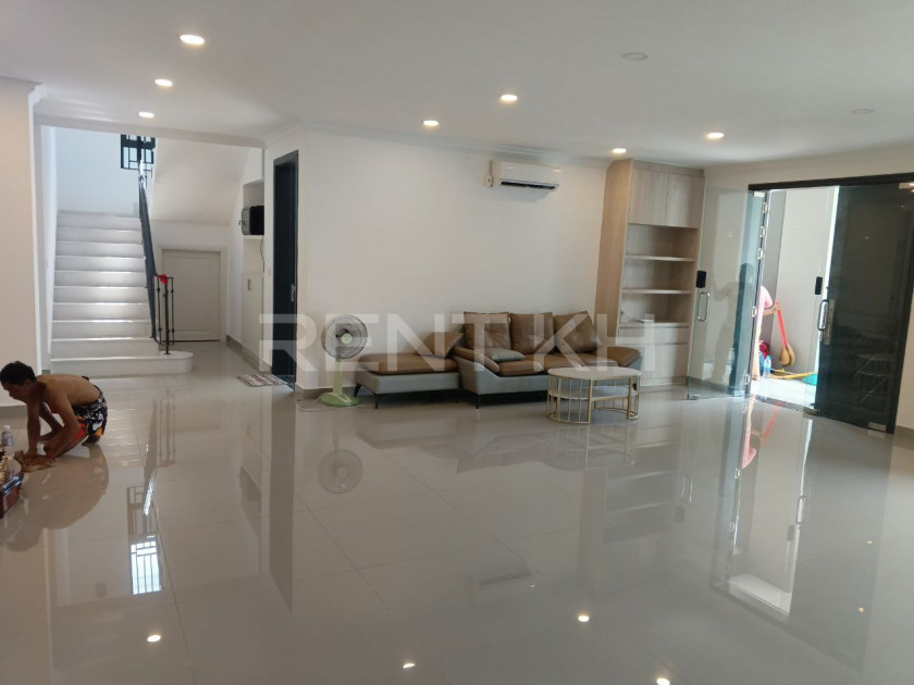 Single Villa for Rent at Borey Chip Mong Land 598