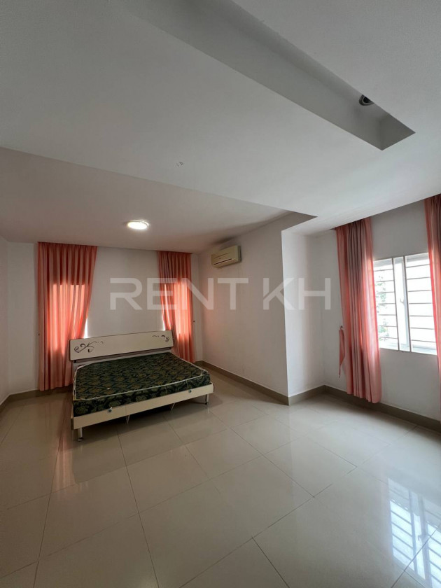 Twin Villa for Rent at Borey Peng Huoth Boeung Snor