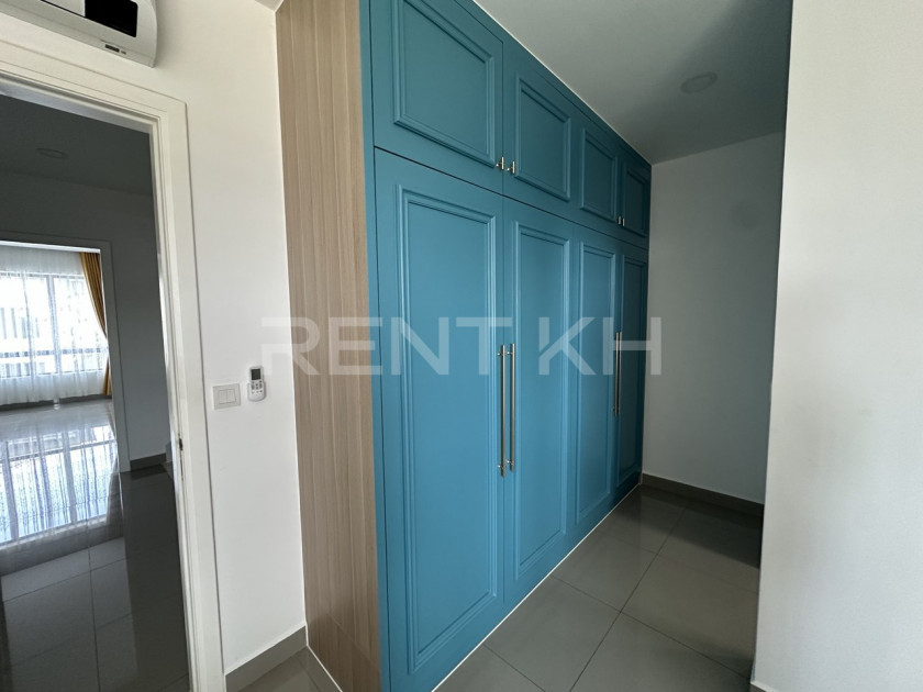 Twin Villa for Rent at Borey Chip Mong Land Grand Phnom Penh City
