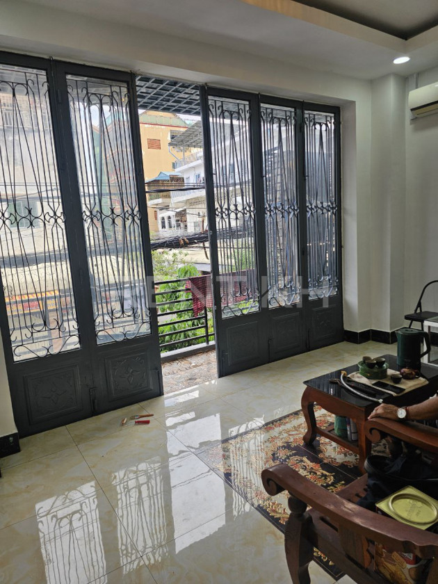 Shophouse for Rent near Moha Montrei Pagoda , bkk2