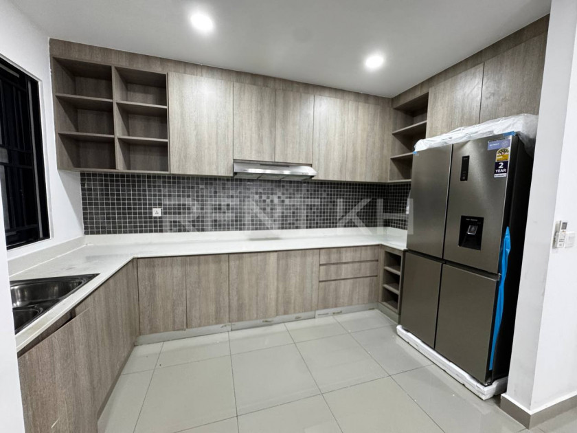 Twin Villa for Rent at Borey Chip Mong Land 598