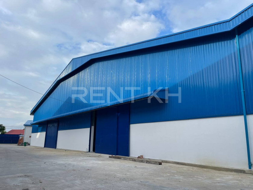 Warehouse for Rent at Khan Pursenchey