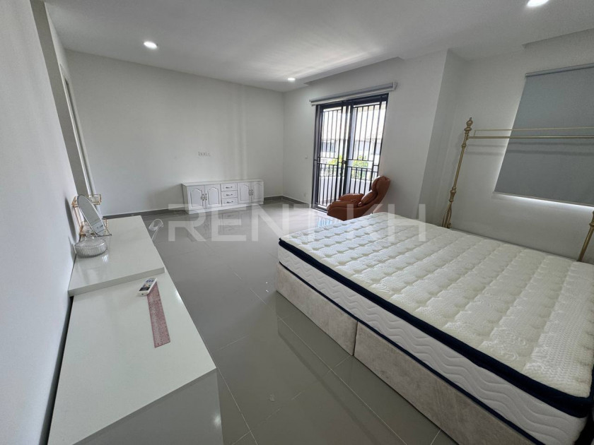 Twin Villa for Rent at Borey Chip Mong Land 598
