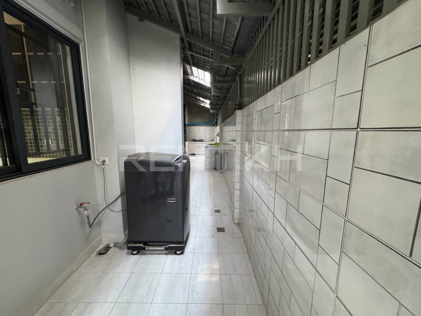 Single Villa for Rent at Borey Chip Mong Land 598