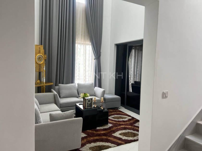 Single Villa for Rent at Borey Chip Mong  Land 598