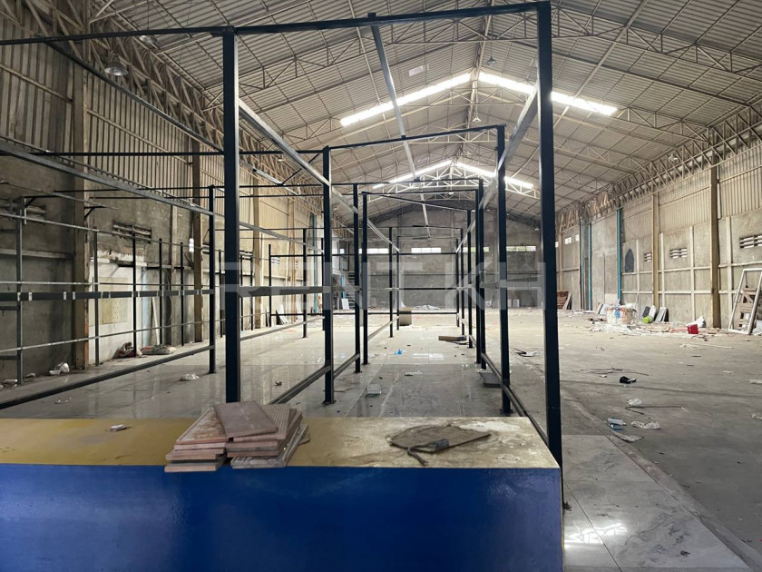 Warehouse for Rent at Sangkat Steung Mean Chey, St Sar La