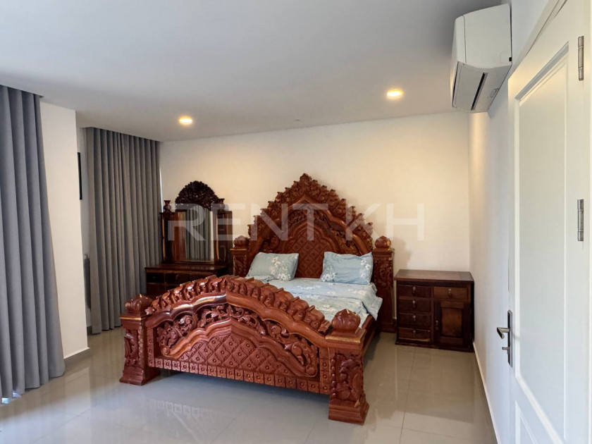Single Villa for Rent at Borey Chip Mong Land 598