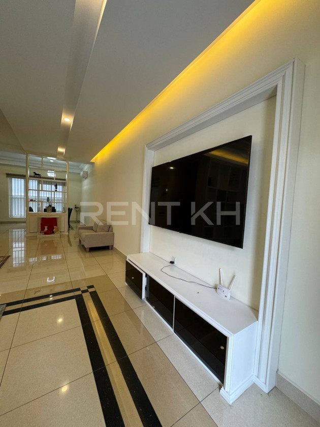 Twin Villa for Rent at Borey Phnom Penh Thmey (Diamond Park)