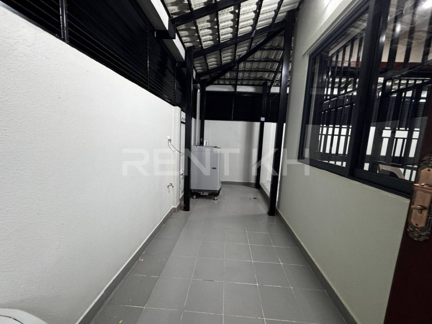 Twin Villa for Rent at Borey Chip Mong Land 598