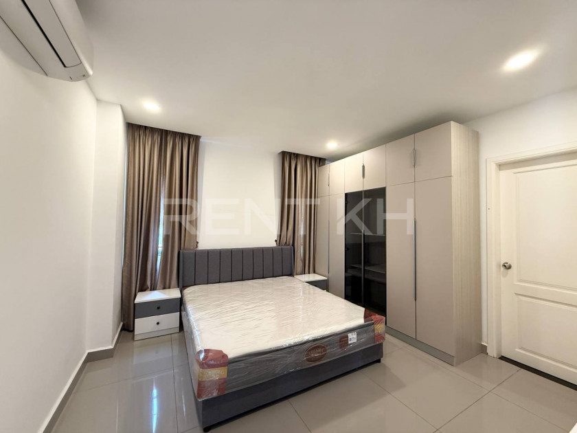 Single Villa for Rent at Borey Chip Mong