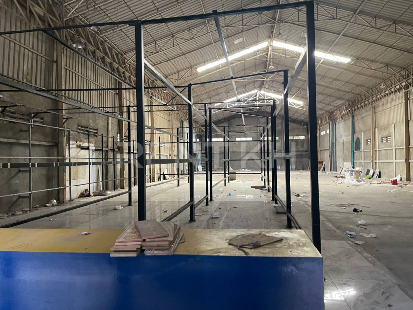 Warehouse for Rent at Sangkat Steung Mean Chey, St Sar La