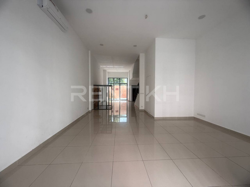 Office Space For Rent at Sangkat Boengkak