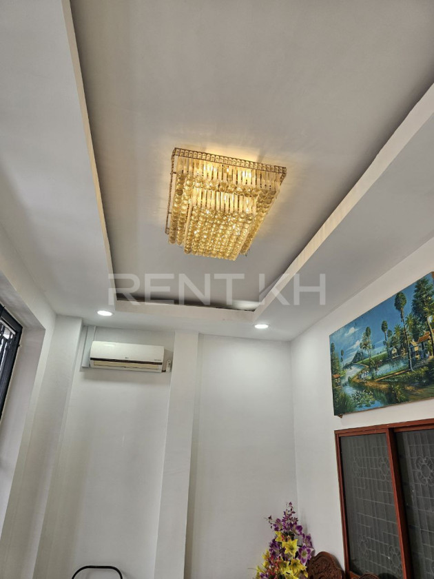 Shophouse for Rent near Moha Montrei Pagoda , bkk2