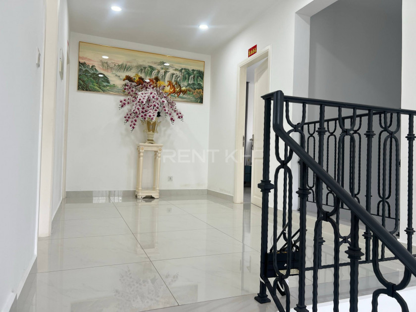 Single Villa for Rent at Borey Chip Mong  Land 598