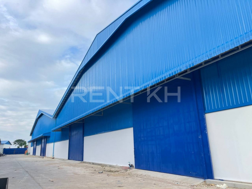 Warehouse for Rent at Khan Pursenchey