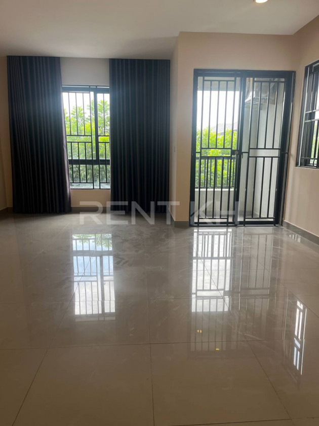 Link Villa for Rent at Borey Chip Mong Land 598