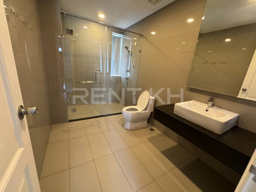 Single Villa for Rent at Borey Chip Mong Land 598