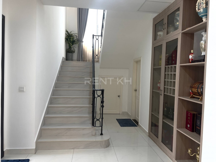 Single Villa for Rent at Borey Chip Mong  Land 598