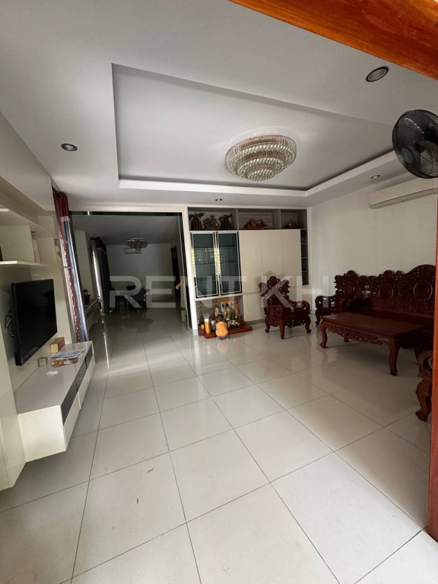 Twin Villa for Rent at Borey Peng Huoth The Star Emerald