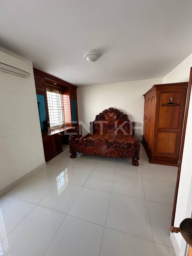 Twin Villa for Rent at Borey Peng Huoth The Star Emerald