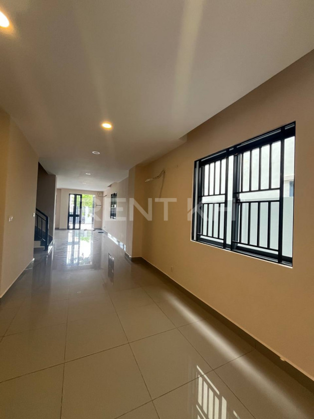 Link Villa for Rent at Borey Chip Mong Land 598