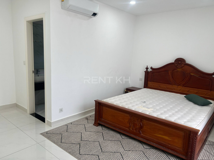 Single Villa for Rent at Borey Chip Mong  Land 598