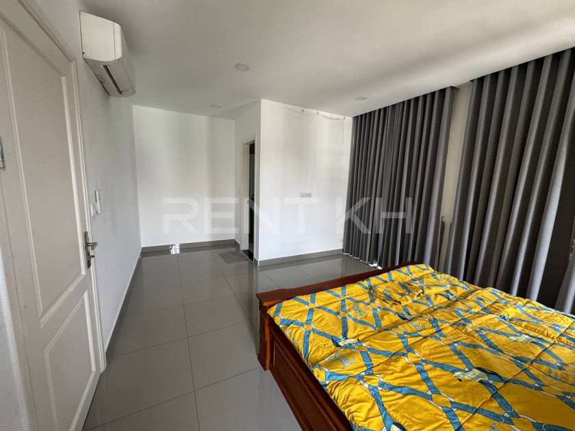 Single Villa for Rent at Borey Chip Mong Land 598