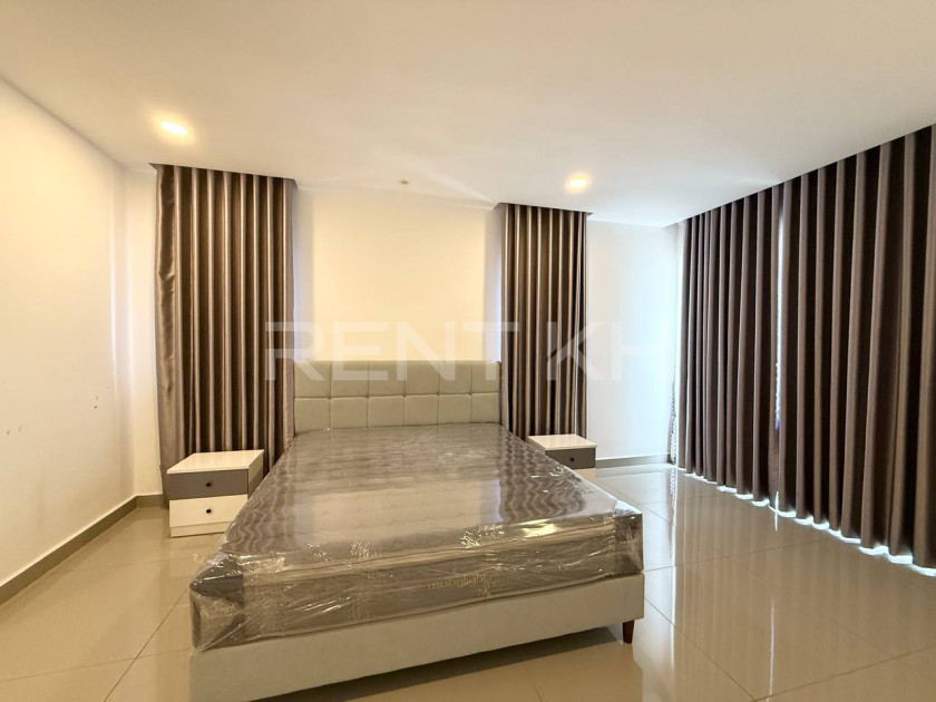 Single Villa for Rent at Borey Chip Mong