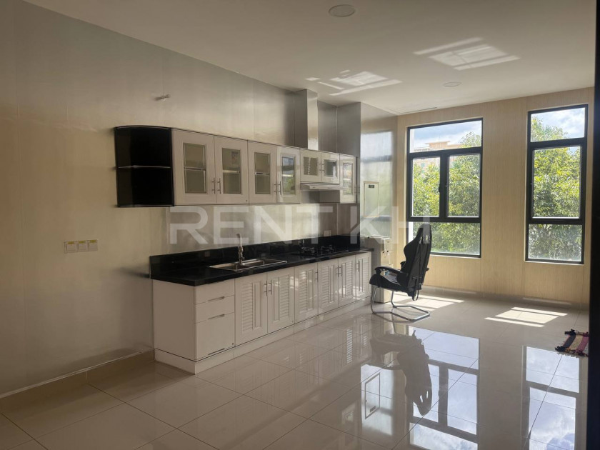 Office Space For Rent at Sangkat Boengkak