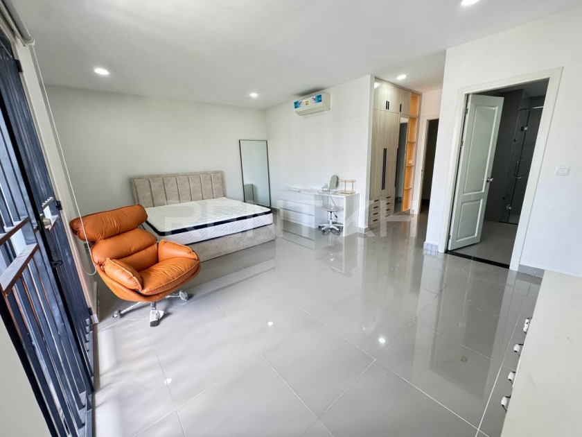 Twin Villa for Rent at Borey Chip Mong Land 598