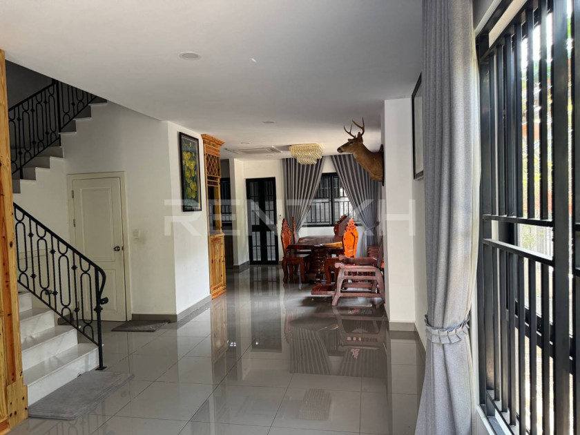 Single Villa for Rent at Borey Chip Mong Land 598