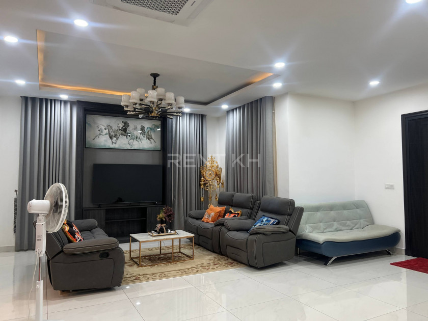 Single Villa for Rent at Borey Chip Mong  Land 598