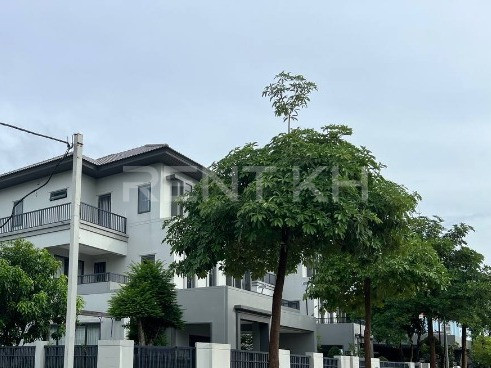 Single Villa for Rent at Borey Chip Mong