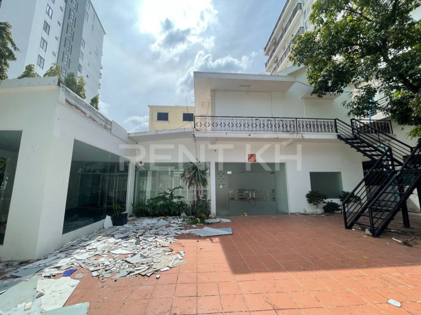 Shop House for Rent at Khan Toul Kork