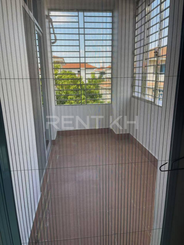 Link Villa for rent at Borey kamko City