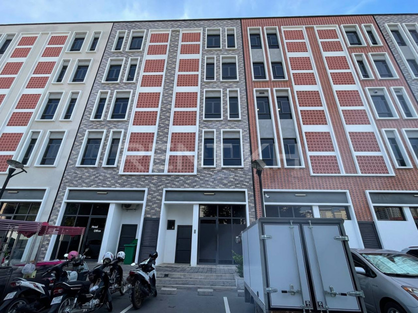 Office Space For Rent at Sangkat Boengkak