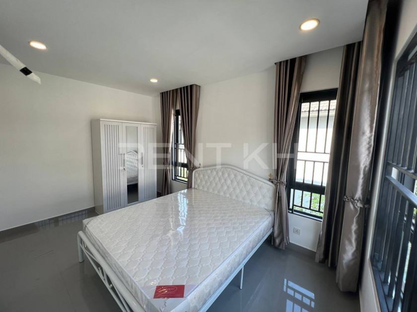 Single Villa for Rent at Borey Chip Mong Land 598