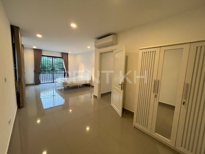 Single Villa for Rent at Borey Chip Mong Land 598