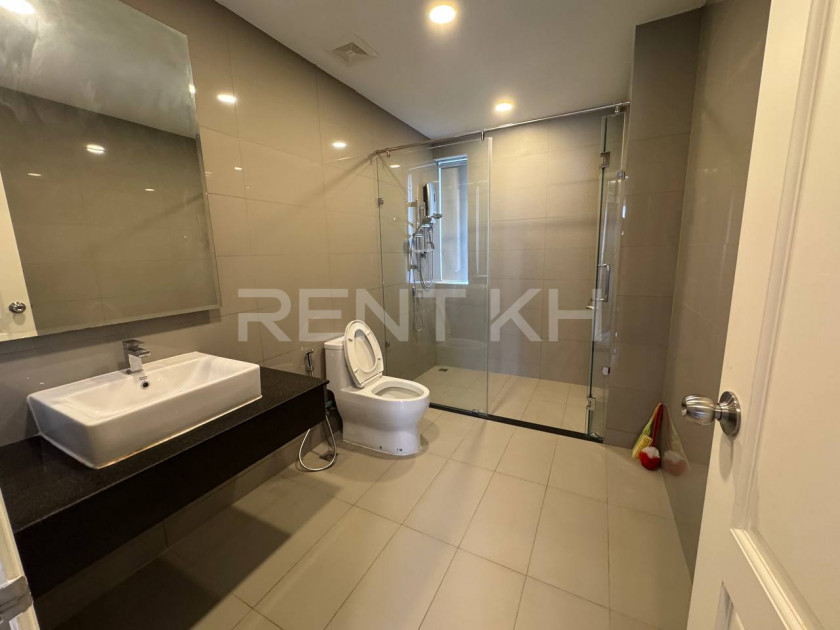Single Villa for Rent at Borey Chip Mong Land 598